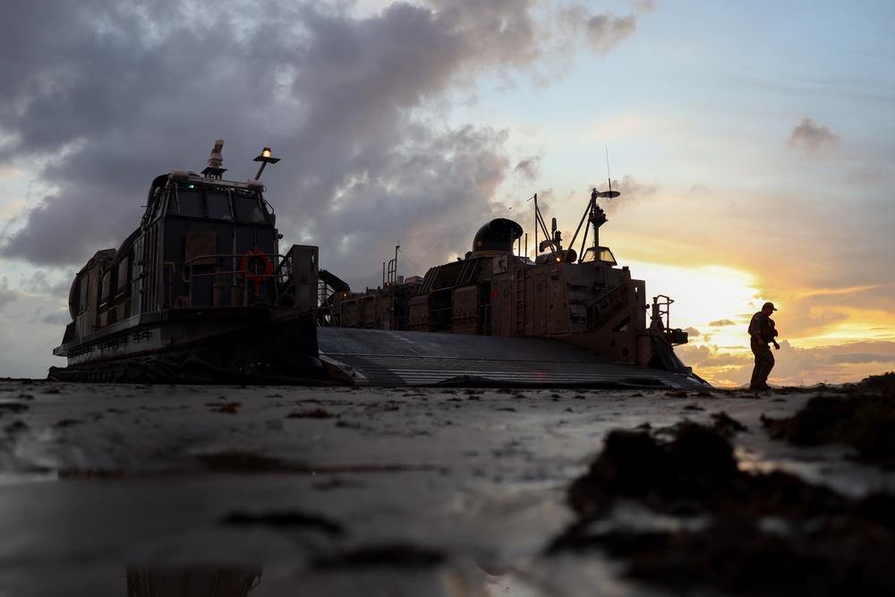 22nd MEU(SOC) | Amphibious Operations Training in Southern Puerto Rico