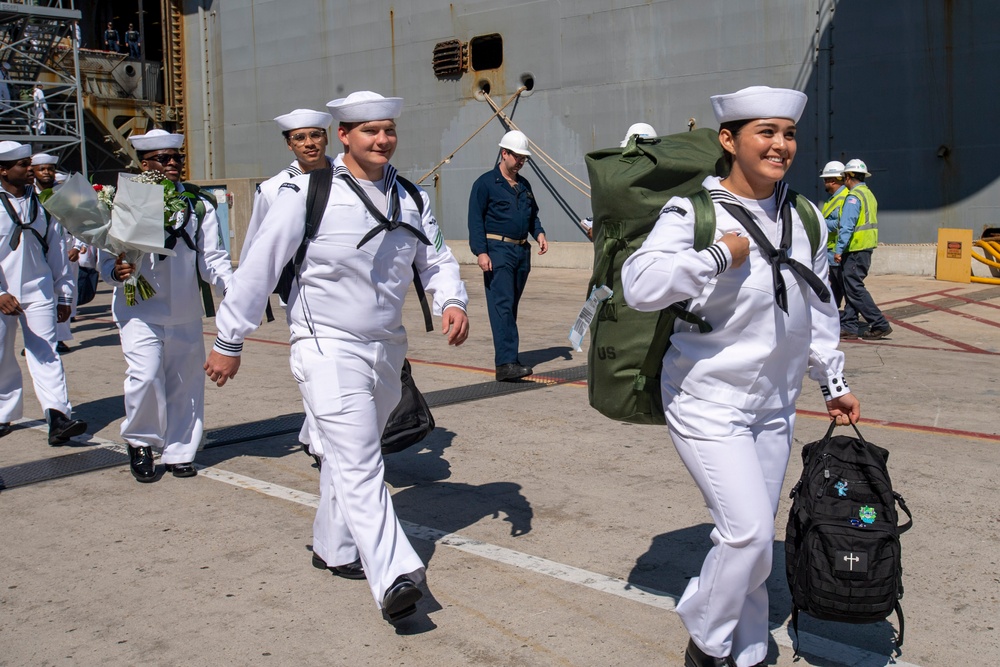 USS America Completes Homeport Change to San Diego