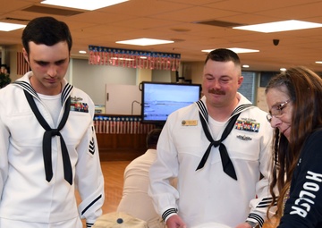 Sailors Visit Veterans During Navy Week