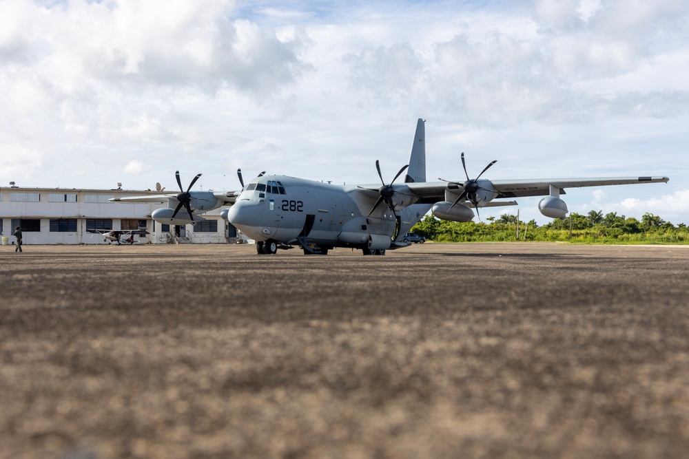 22nd MEU(SOC) | C-130J Super Hercules and CH-53E Super Stallion Aerial Refueling Operations
