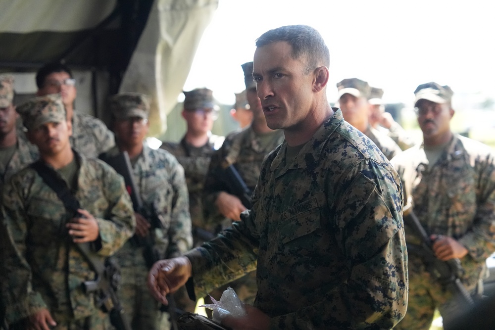 3rd Marine Logistics Group Leadership Visits Combat Logistics Support Area During GATOREX 25.2 3rd Marine Logistics Group Leadership Visits Combat Logistics Support Area During GATOREX 25.2