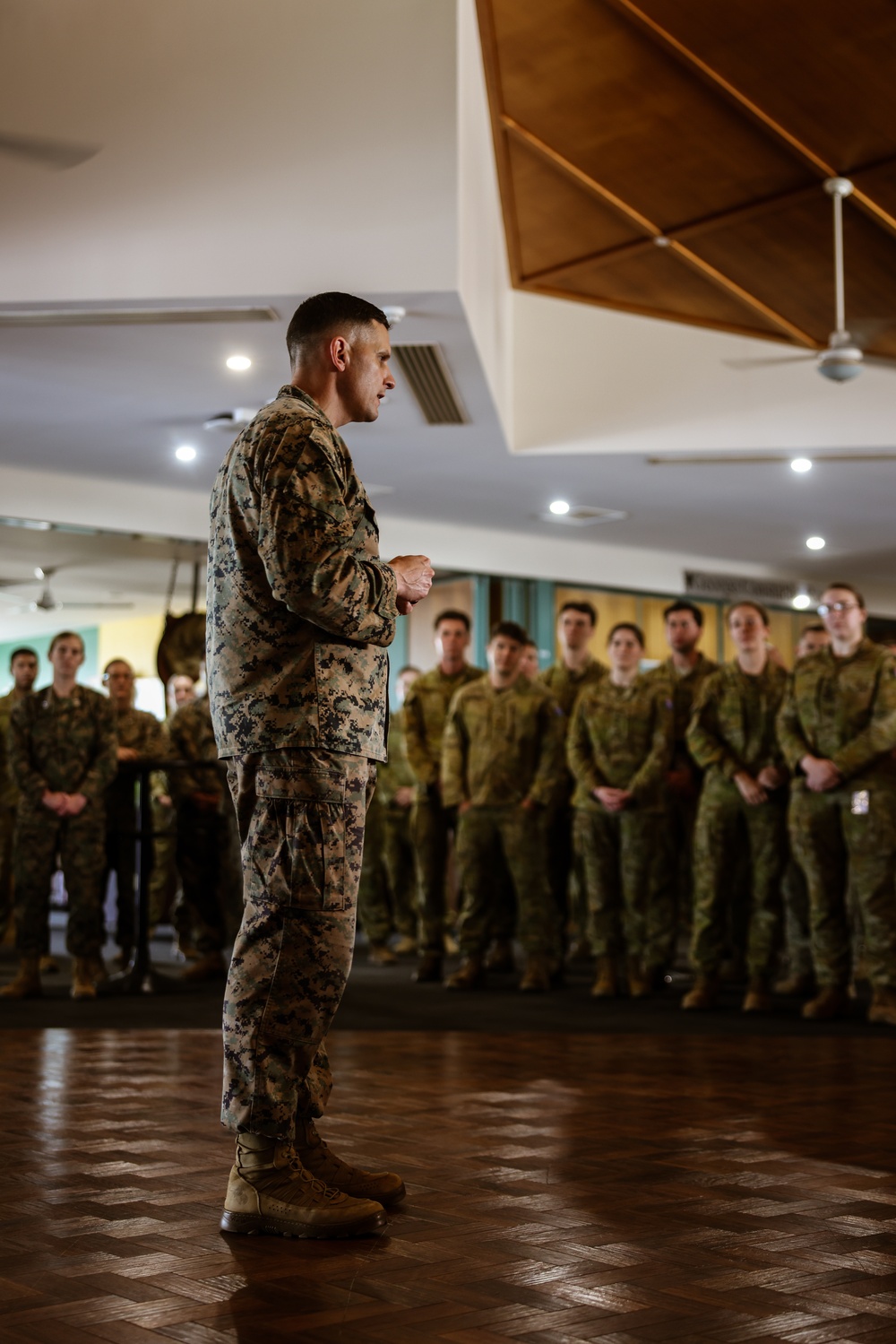 MRF-D 25.3: U.S. Marines, Australian Army Soldiers, take part in farewell event