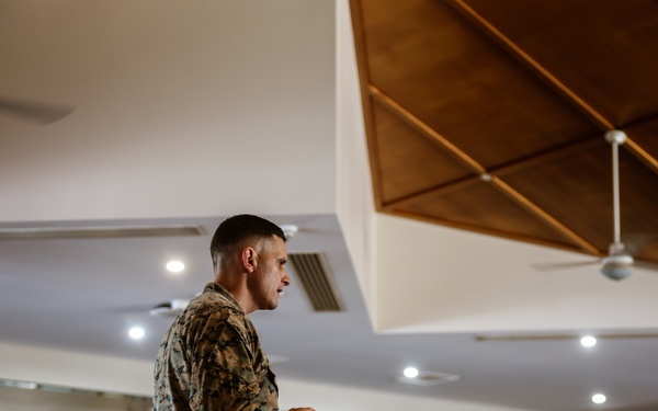 MRF-D 25.3: U.S. Marines, Australian Army Soldiers, take part in farewell event