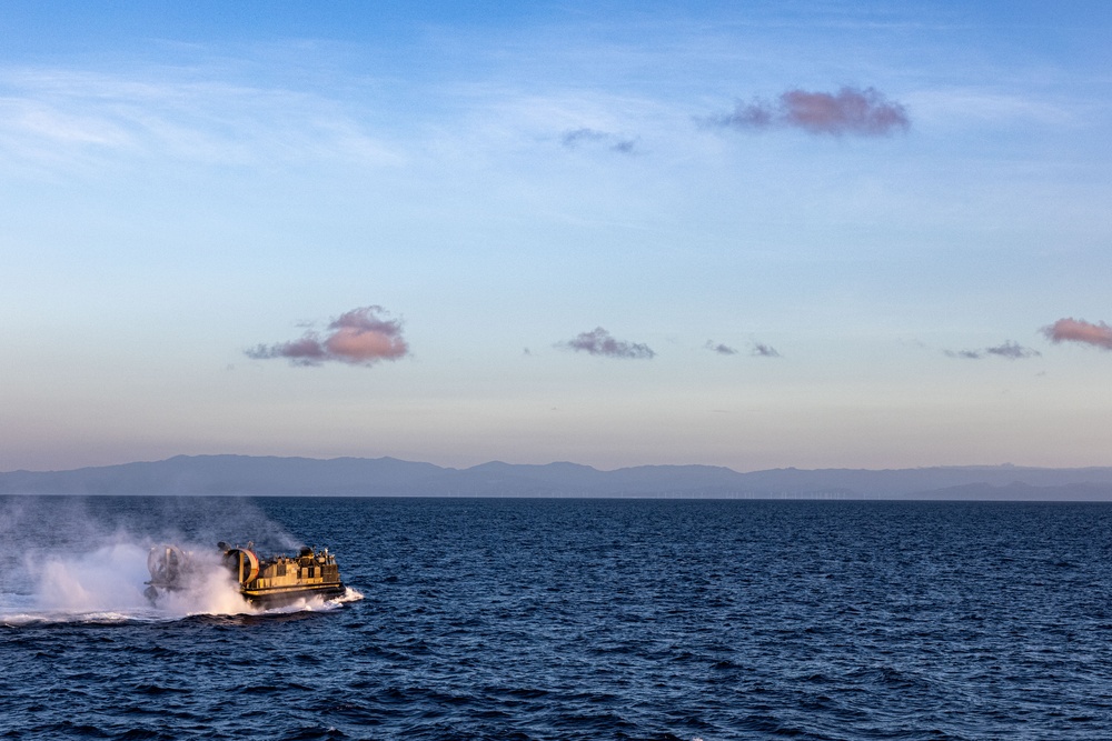 22nd MEU(SOC) | Caribbean Sea LCAC Operations