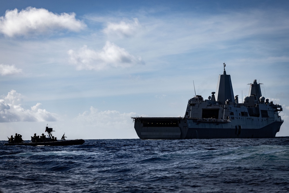 22nd MEU(SOC) | MSPF Small Boat Training in the Caribbean Sea