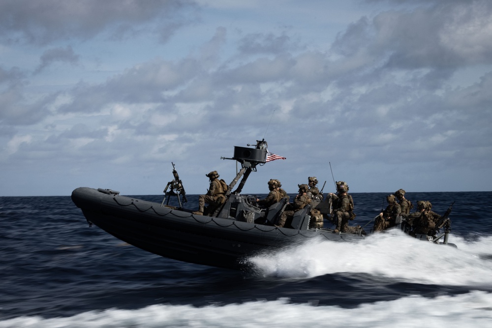 22nd MEU(SOC) | MSPF Small Boat Training in the Caribbean Sea