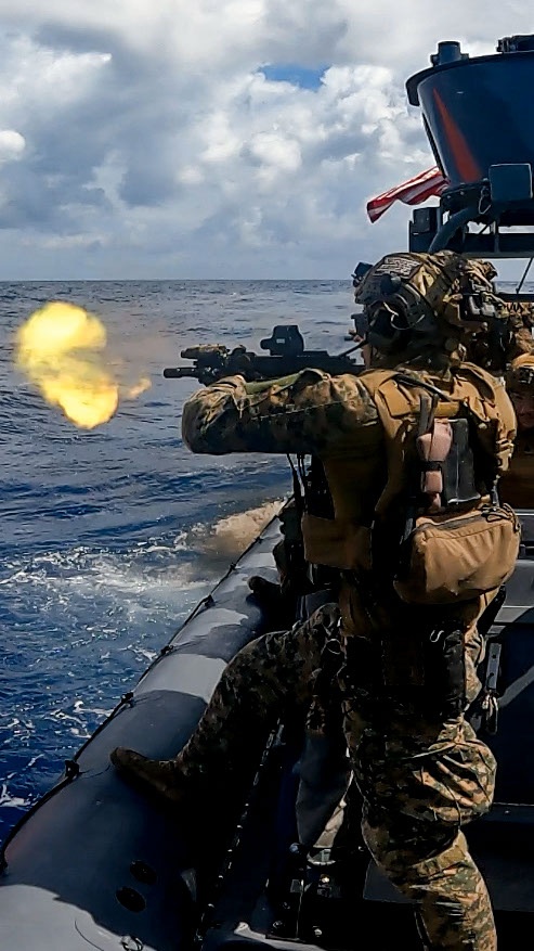 22nd MEU(SOC) | MSPF Small Boat Training in the Caribbean Sea