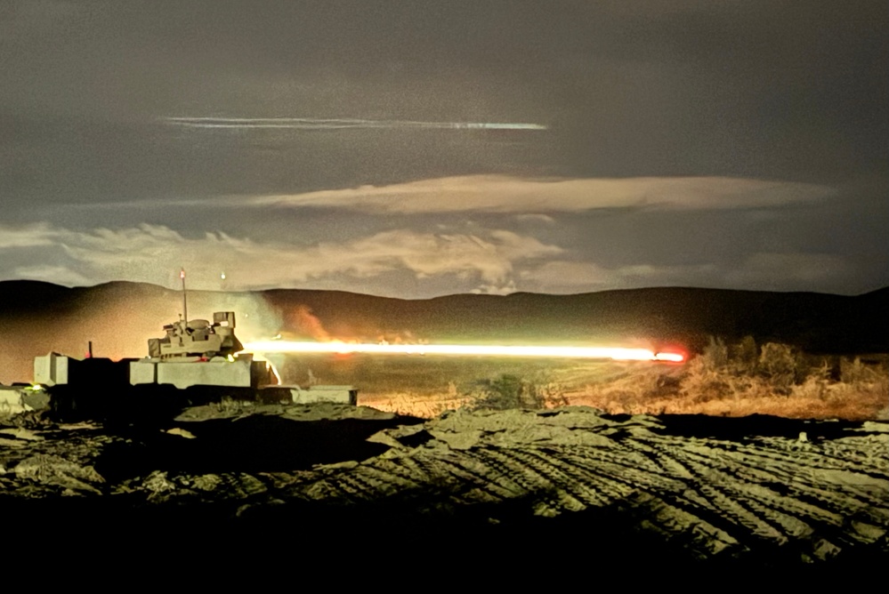 1st ABCT, 1st Infantry Division, M2A3 Bradley Night Gunnery at Novo Selo Training Area