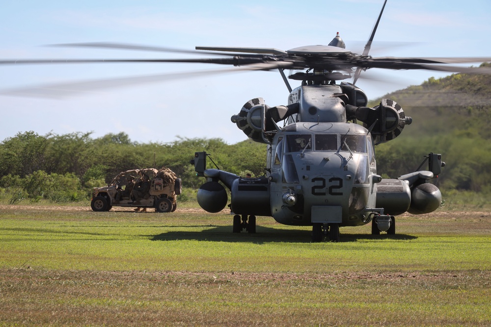 22nd MEU(SOC) | CAAT BLACK- Air Insert in Puerto Rico for Training Operations