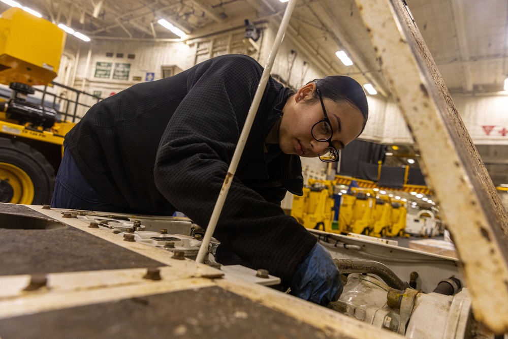 USS Gerald R. Ford (CVN 78) Sailors Conduct Maintenance