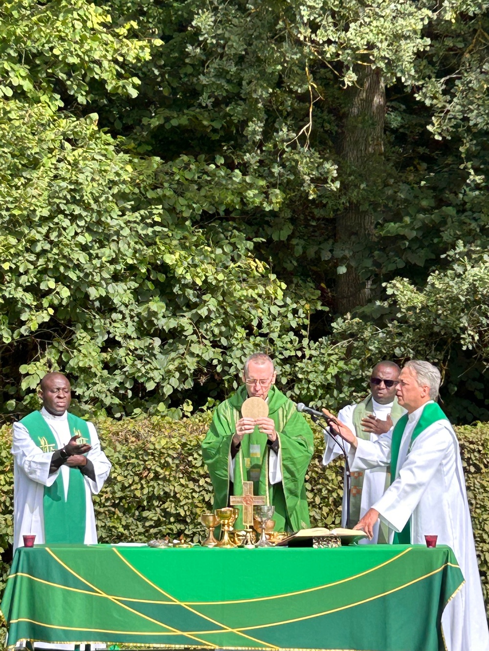 USAG Stuttgart chaplains hold Catholic picnic at Katzenbacher Hof Biergarten