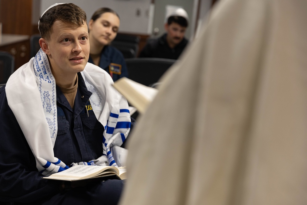 USS Gerald R. Ford (CVN 78) Rosh Hashanah Service