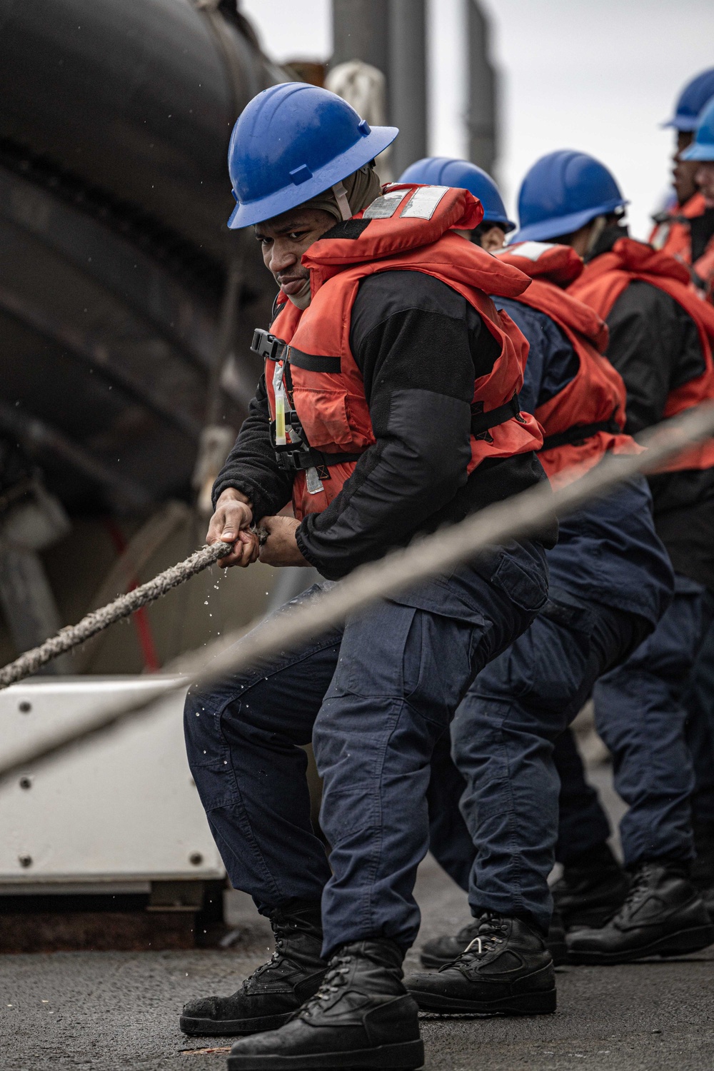 USS Mahan (DDG 72) Replenishment-at-Sea