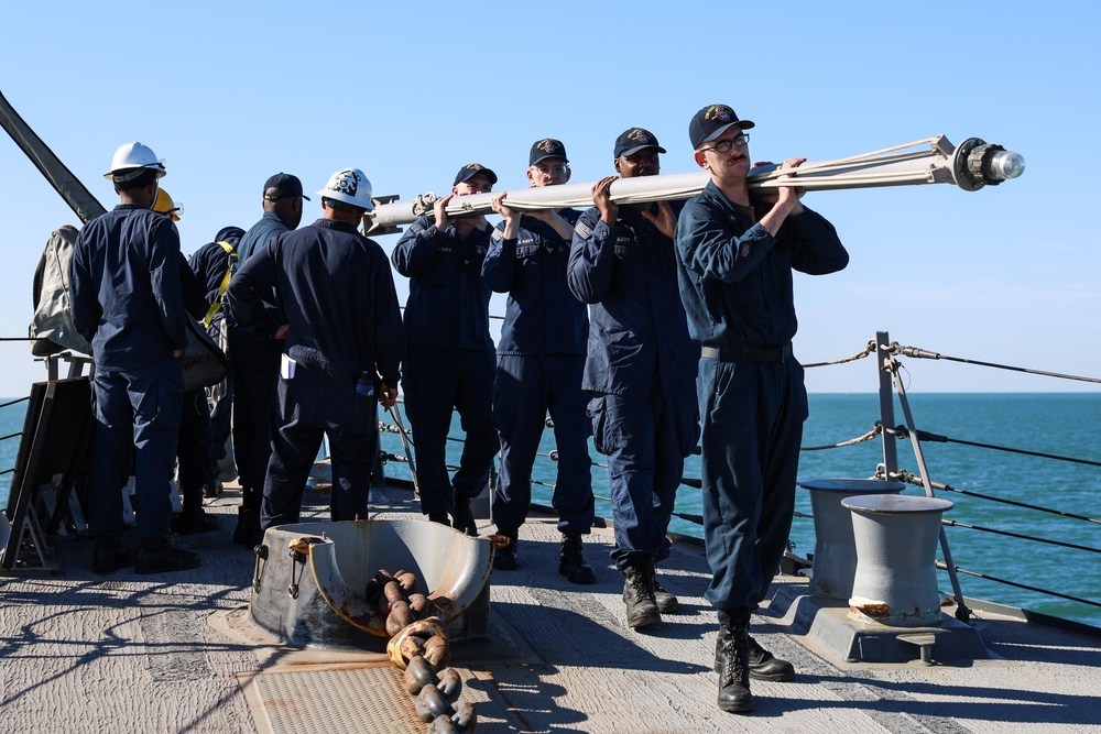 USS Paul Ignatius (DDG 117) gets Underway