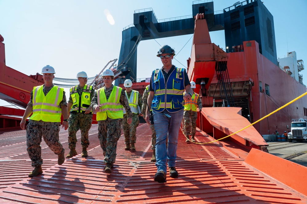 U.S. TRANSCOM Chief of Staff visits Joint Base Charleston