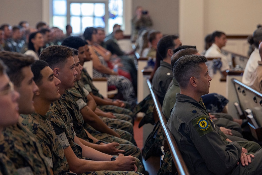 NAS Pensacola Service Members, Civilians  in Navy Gold Star Program's Bells Across America