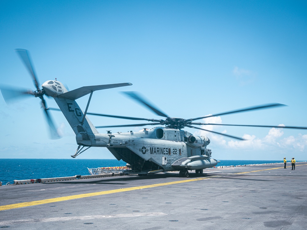 22nd MEU(SOC) | VMM-263 (REIN) Conducts Flight Operation