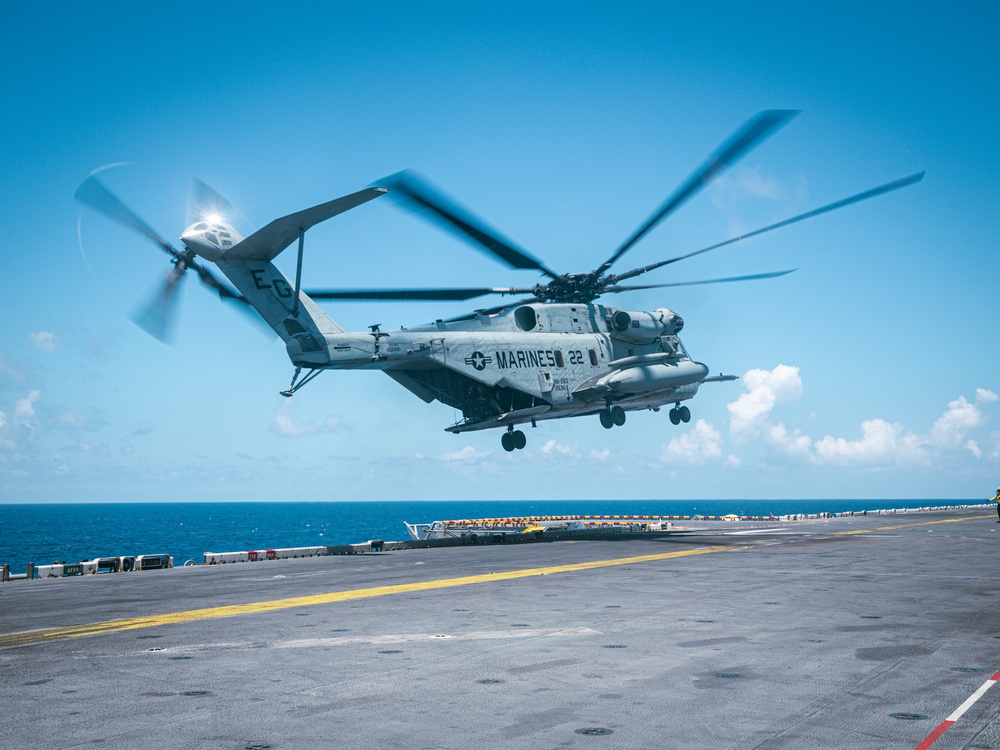 22nd MEU(SOC) | VMM-263 (REIN) Conducts Flight Operation