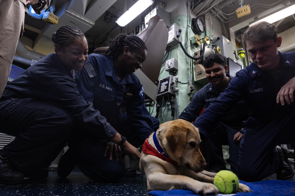 USS Mahan Hosts Capt. Sage