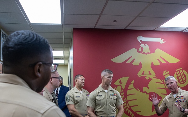 The 39th Commandant of the Marine Corps Visits Recruiting Sub-Station Gulfport, Recruiting Station Baton Rouge