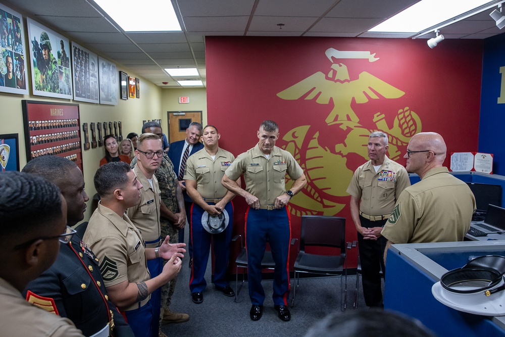 The 39th Commandant of the Marine Corps Visits Recruiting Sub-Station Gulfport, Recruiting Station Baton Rouge