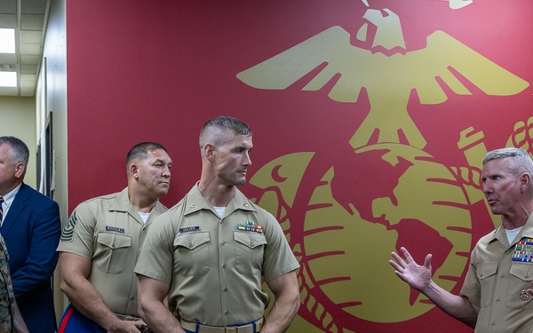The 39th Commandant of the Marine Corps Visits Recruiting Sub-Station Gulfport, Recruiting Station Baton Rouge