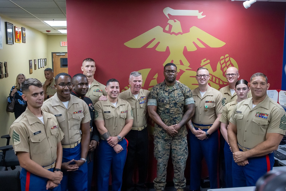 The 39th Commandant of the Marine Corps Visits Recruiting Sub-Station Gulfport, Recruiting Station Baton Rouge