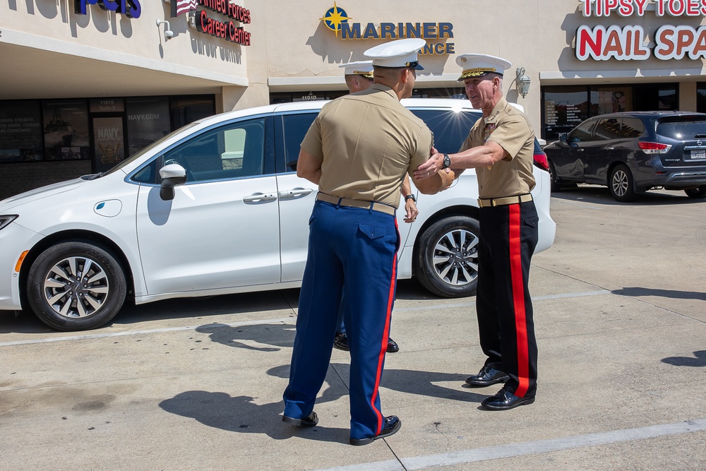 The 39th Commandant of the Marine Corps Visits Recruiting Sub-Station Gulfport, Recruiting Station Baton Rouge