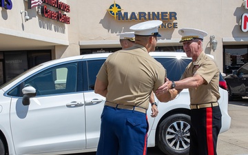 The 39th Commandant of the Marine Corps Visits Recruiting Sub-Station Gulfport, Recruiting Station Baton Rouge