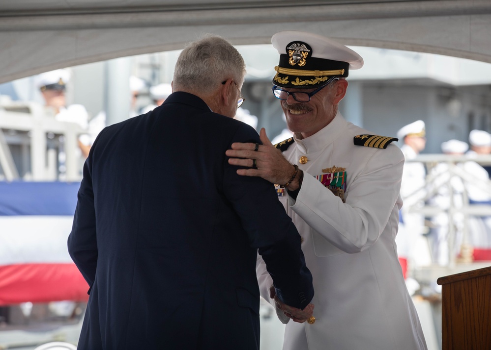 USS Philippine Sea (CG 58) Decommissions After 36 Years of Naval Service