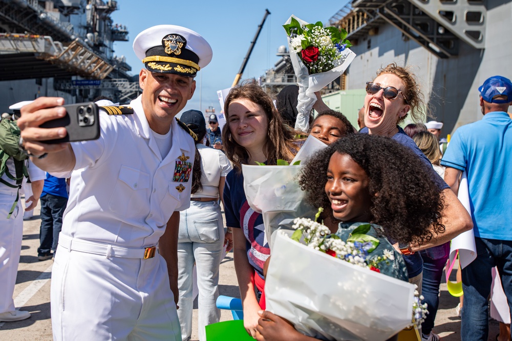 USS America Completes Homeport Change to San Diego