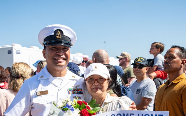 USS America Completes Homeport Change to San Diego