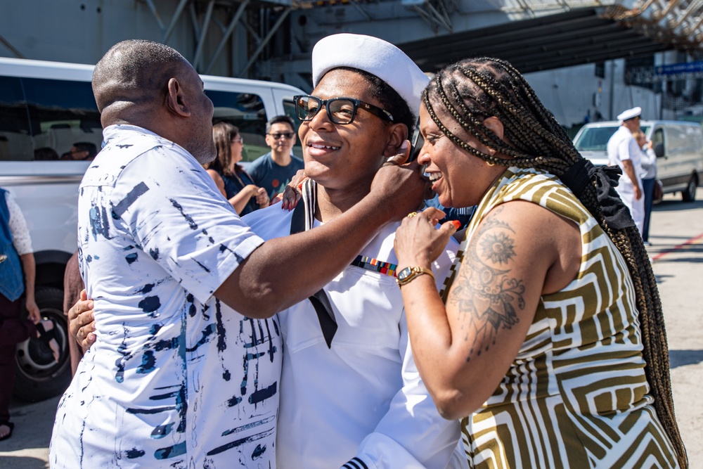 USS America Completes Homeport Change to San Diego