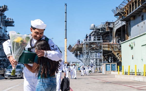 USS America Completes Homeport Change to San Diego