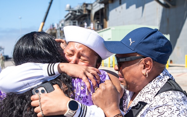 USS America Completes Homeport Change to San Diego
