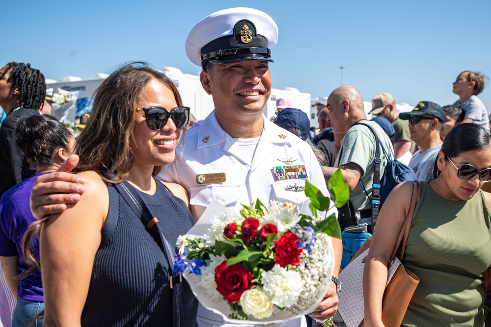 USS America Completes Homeport Change to San Diego