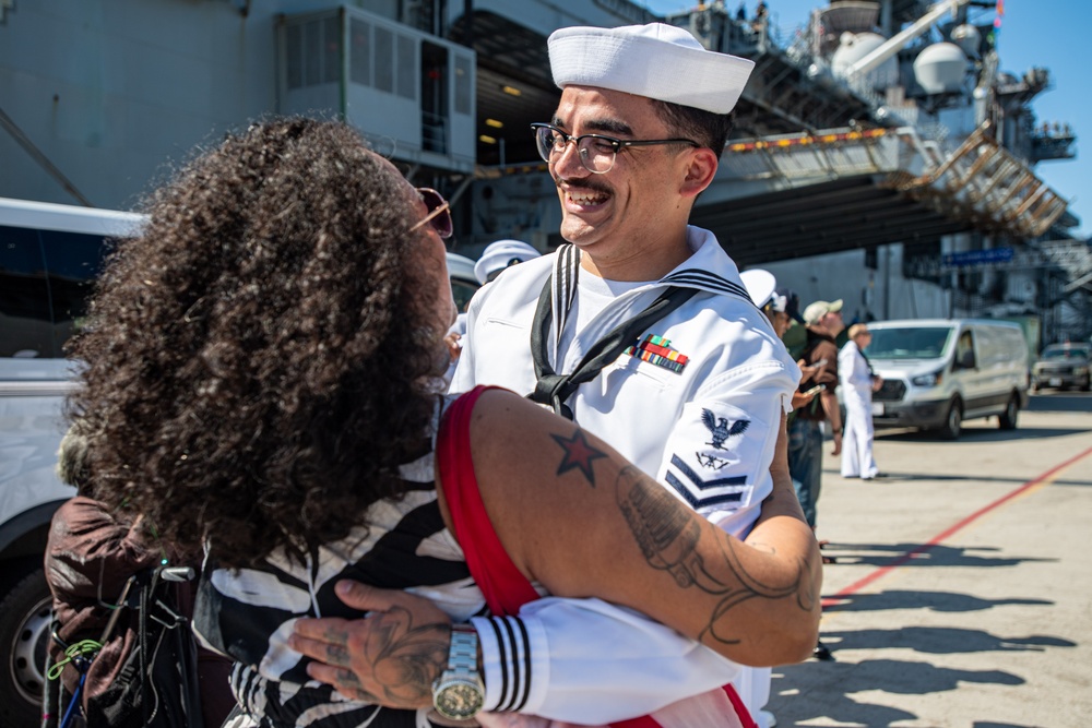 USS America Completes Homeport Change to San Diego