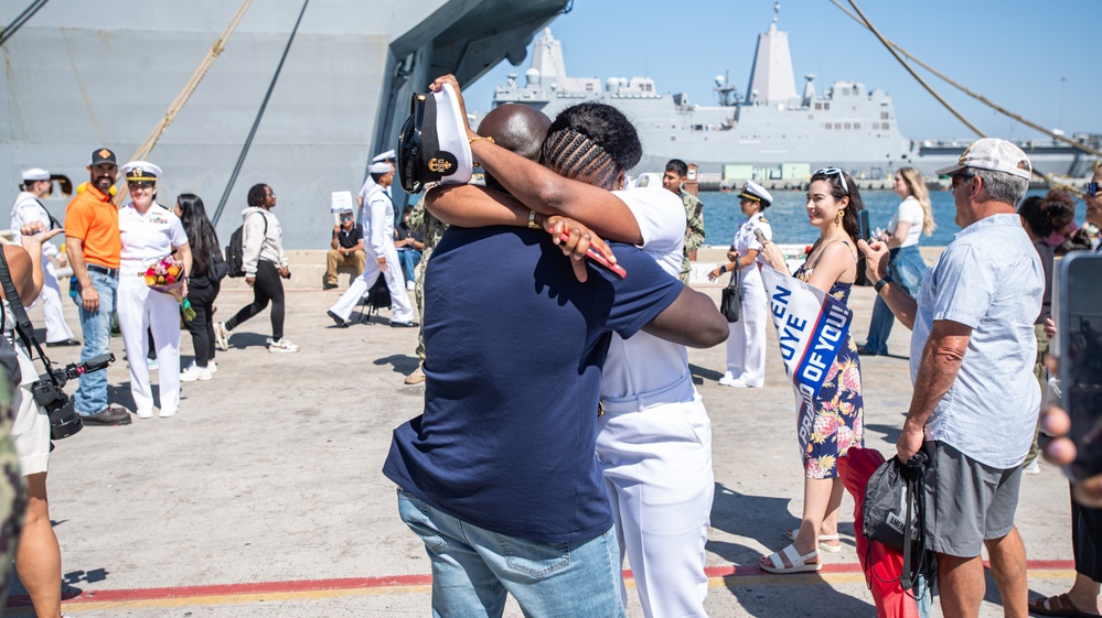 USS America Completes Homeport Change to San Diego