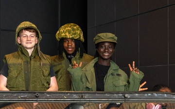 JROTC cadets catch a glimpse of First Team Legacy