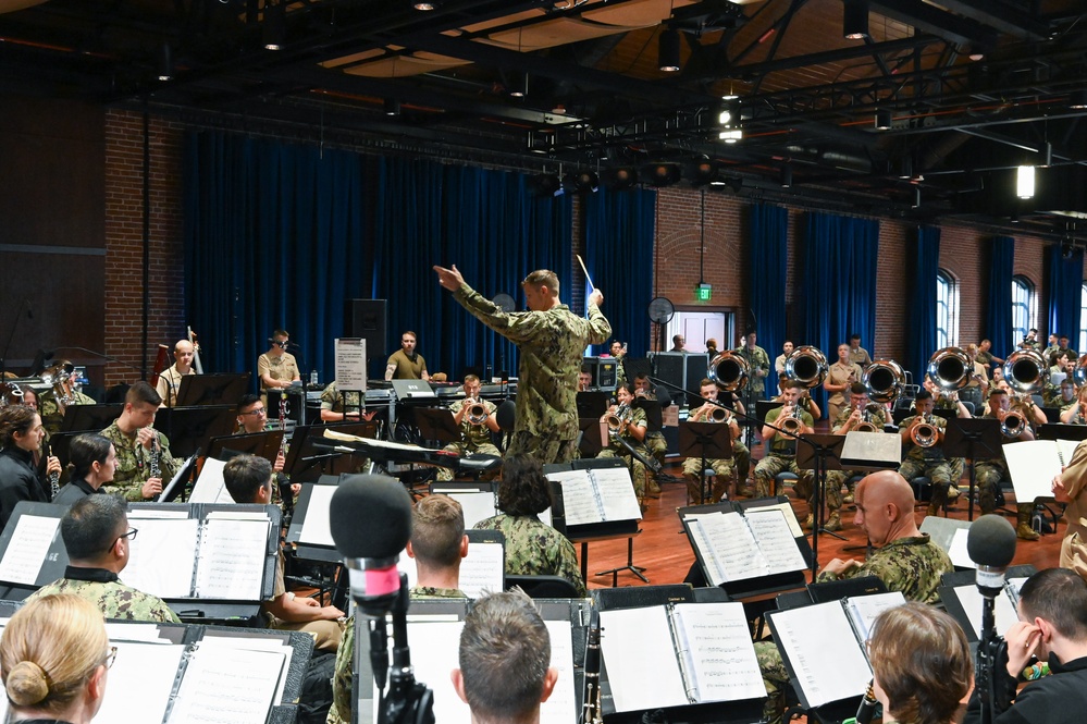 U.S. Navy Band Rehearses with The Commandant's Own