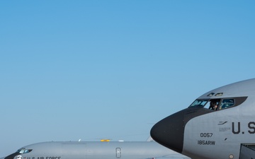Three plane minimal interval takeoff