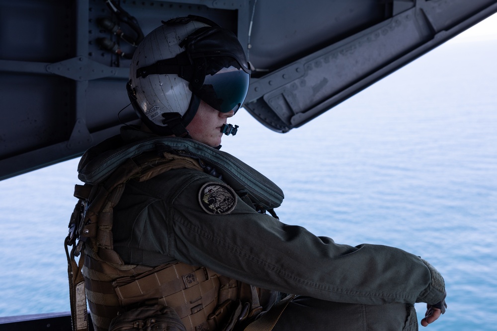 Marines with HMH-461 conduct qualifications aboard USS Arlington