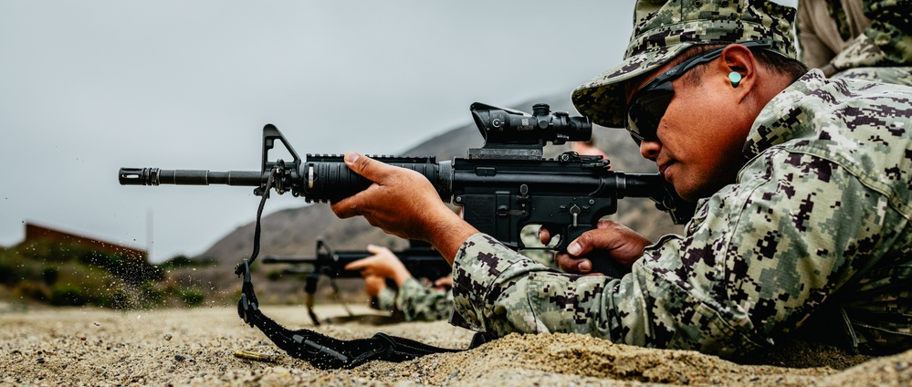 NMCB-3 Seabees Qualify With the M-4 Carbine