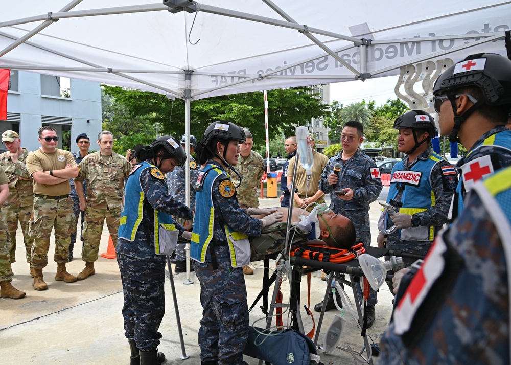 U.S., Thai Forces Collaborate on Humanitarian Aid Skills at Enduring Partners