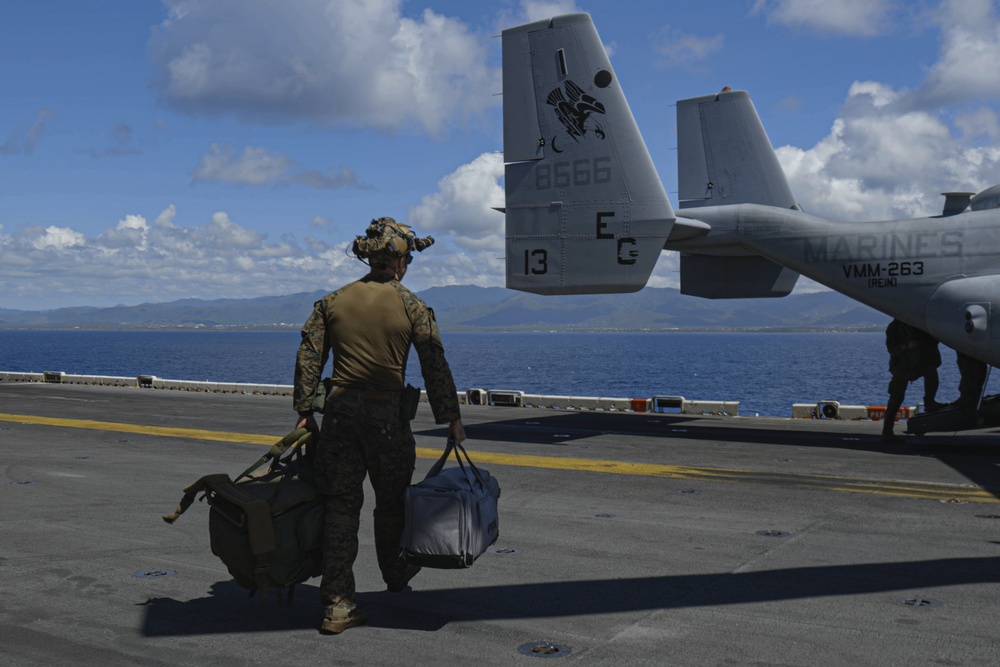 22nd MEU(SOC) | MSPF Conducts Helocast Operations off the Coast of Puerto Rico