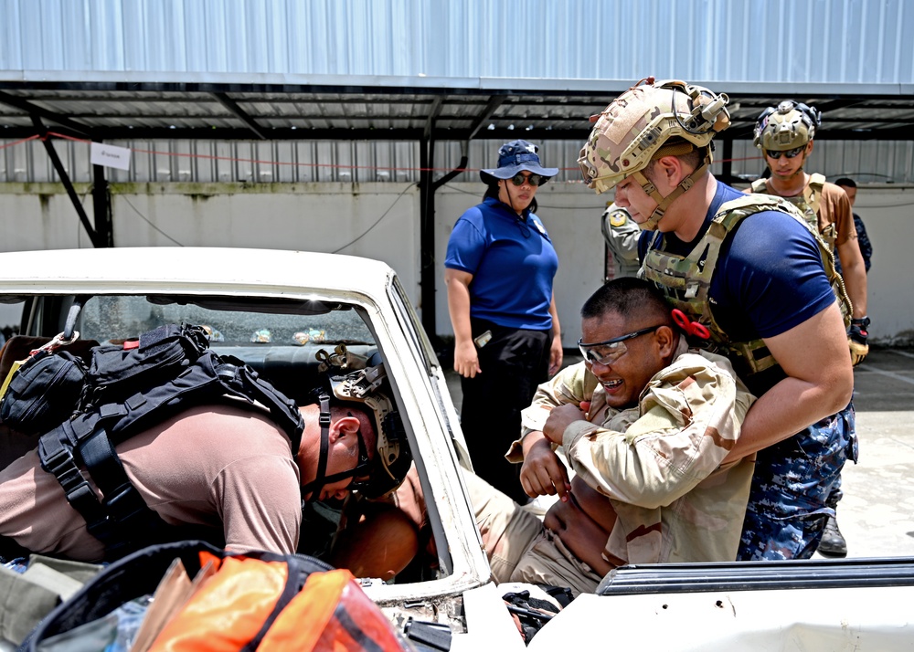Extrication Training Enhances Joint Rescue Capabilities for Enduring Partners