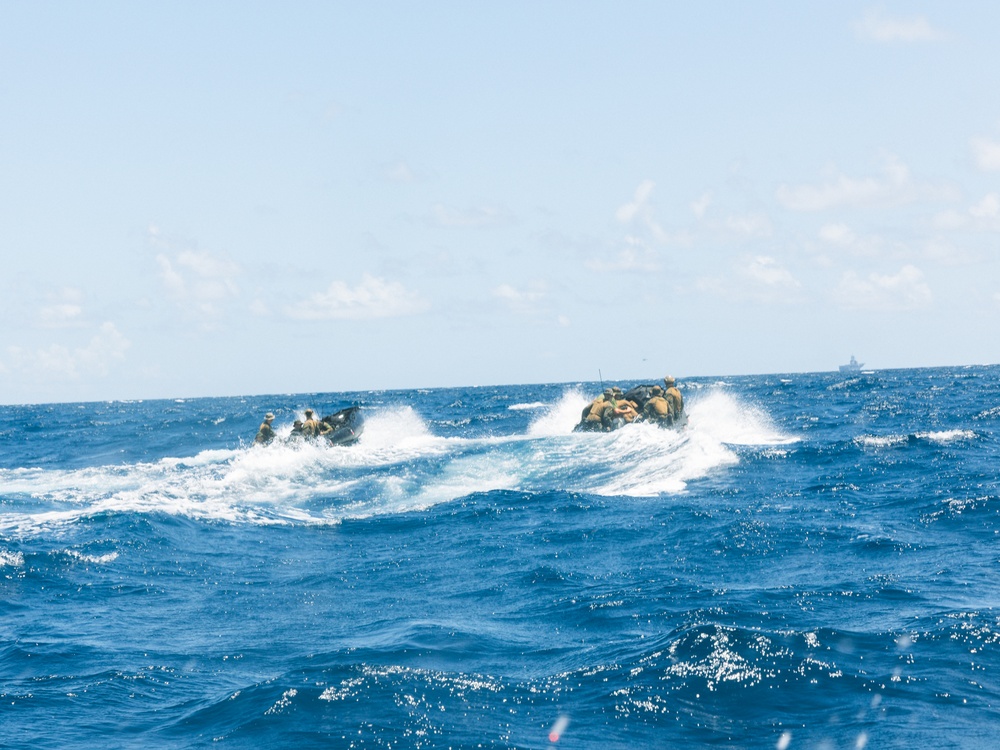 22nd MEU(SOC) | MSPF Conducts Helocast Operations off the Coast of Puerto Rico