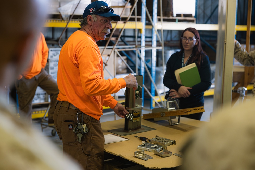 Marines receive self-help training for Operation Clean Sweep lll