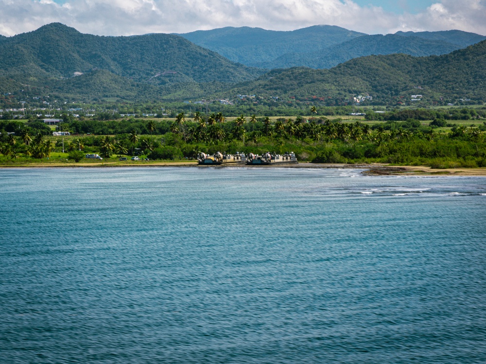 22nd MEU(SOC) | Amphibious Operations Training in Southern Puerto Rico