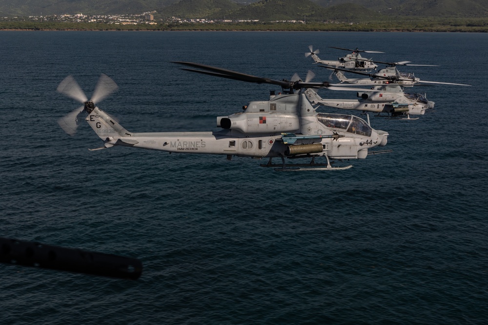 22nd MEU(SOC) | Amphibious Operations Training in Southern Puerto Rico